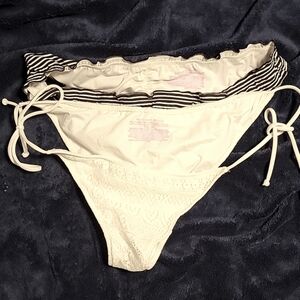 2 Victiria Secret bathing suit bottomso